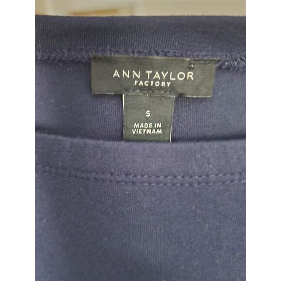 TOP-ANN TAYLOR-Basic-Rayon Spandex-Navy Blue-3/4 Length Sleeves--SIZE SMALL - Picture 6 of 13
